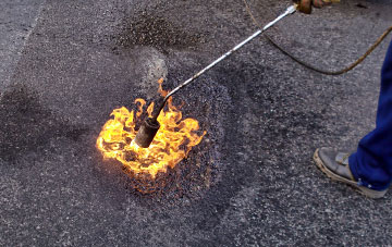 Hanging Langford flat roofing repairs